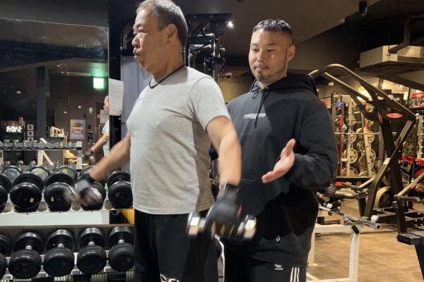 SWAGGYMでお客様のパーソナルトレーニング風景