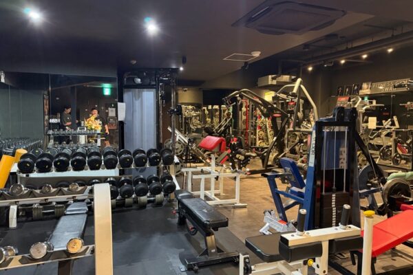 堺筋本町駅徒歩1分のFITNESS GYM SWAG 本町店ジム内部の様子